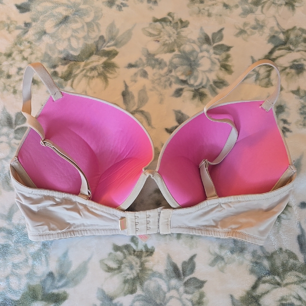 Victoria's Secret Pink and Cream Bra